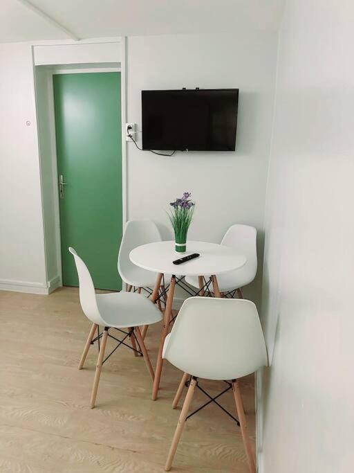 Grand Appartement Peripherie De Paris Et N1 "Appart'6" ピエールフィット・シュル・セーヌ エクステリア 写真